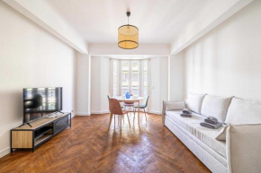 Elegance and Refinement, proximity to La Croisette